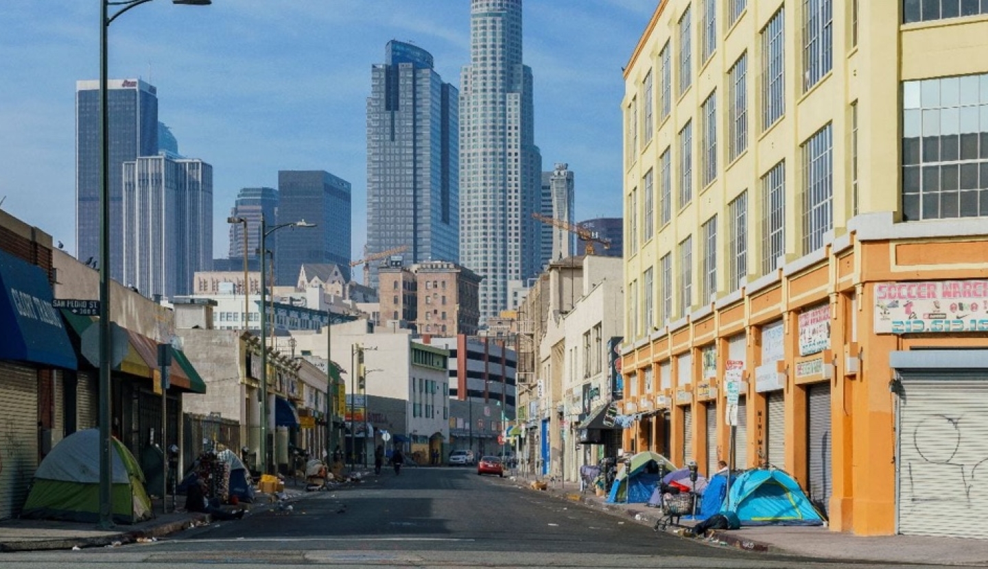 Street in Downtown LA with tents on the sidewalk
